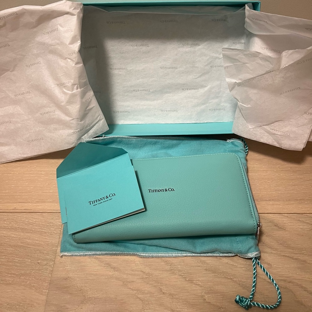 NWT Tiffany & Co Wallet